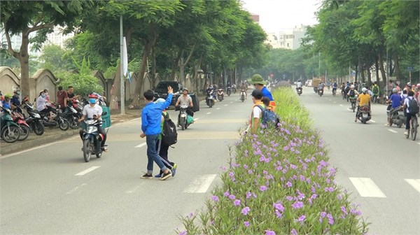 Một số hình ảnh trường học an toàn tại cổng trường THCS Thanh Liệt - Thanh Trì - Hà Nội 